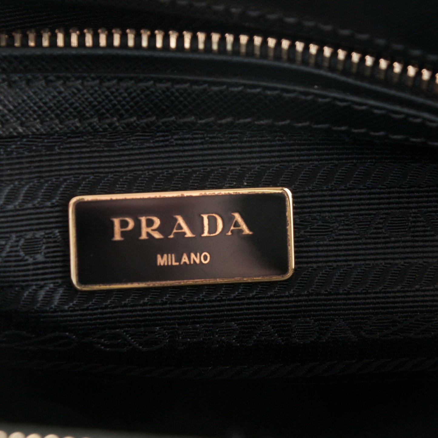Saffiano Small Galleria Double Zip Tote Black