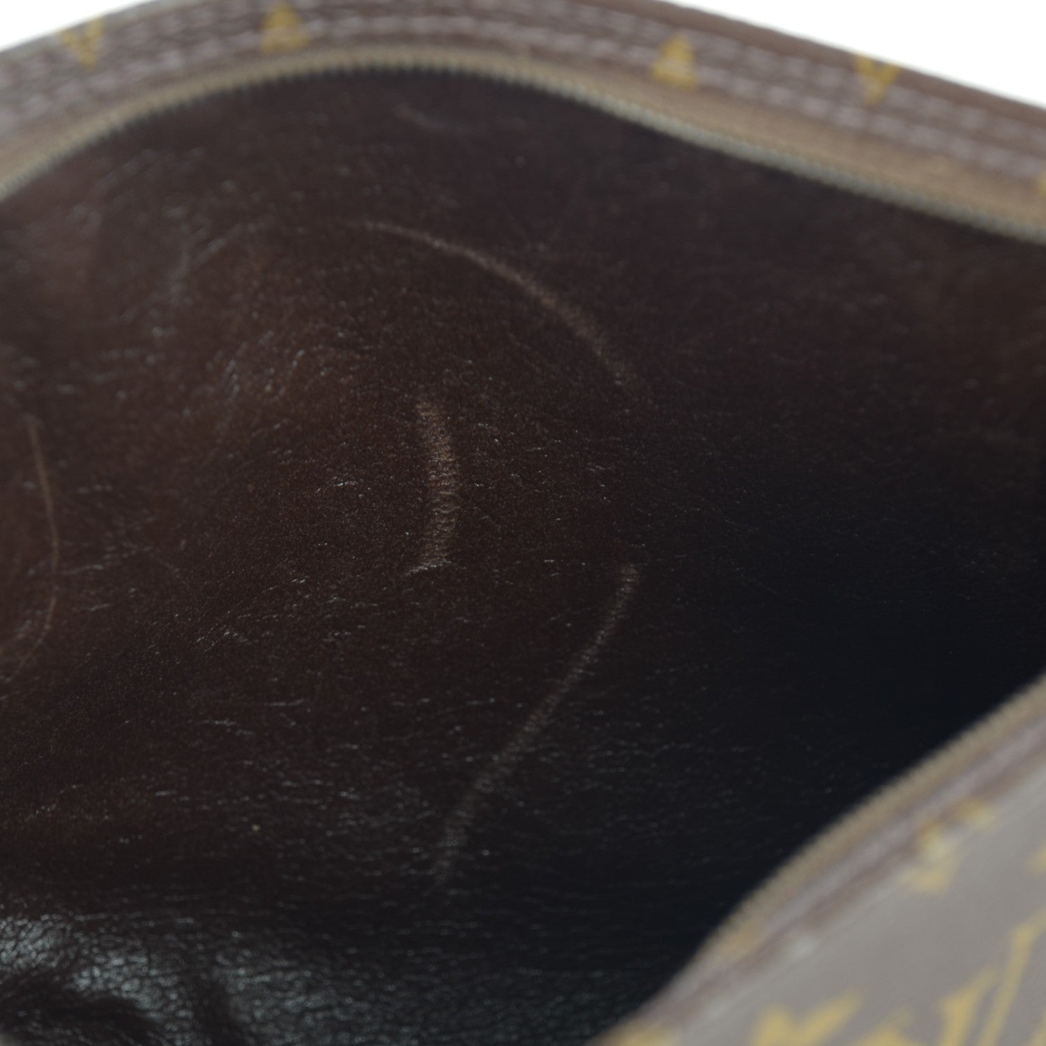 Louis Vuitton Monogram Toiletry Pouch 19 6 of 7