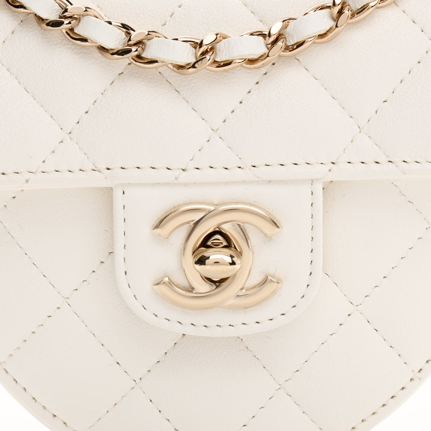 Lambskin Quilted CC In Love Heart Clutch With Chain White