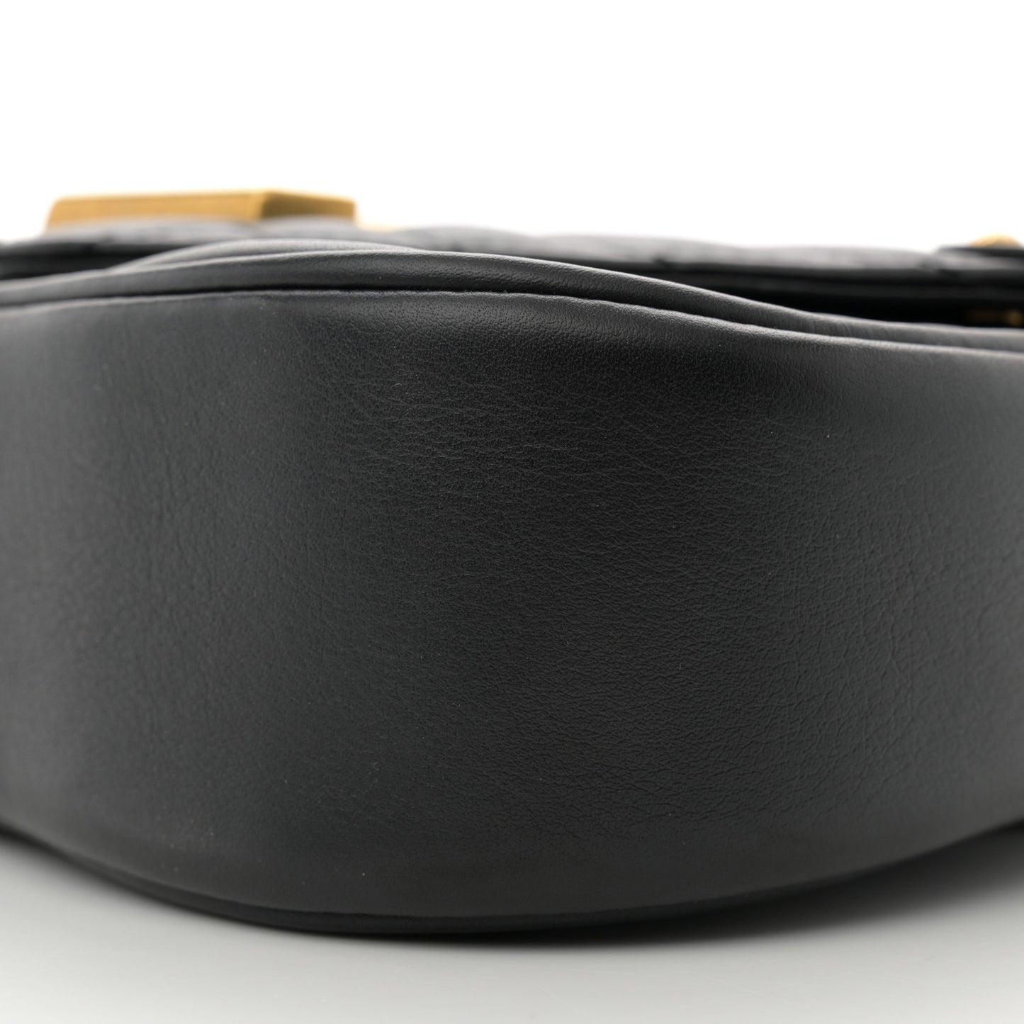 Calfskin New Wave Chain PM Black