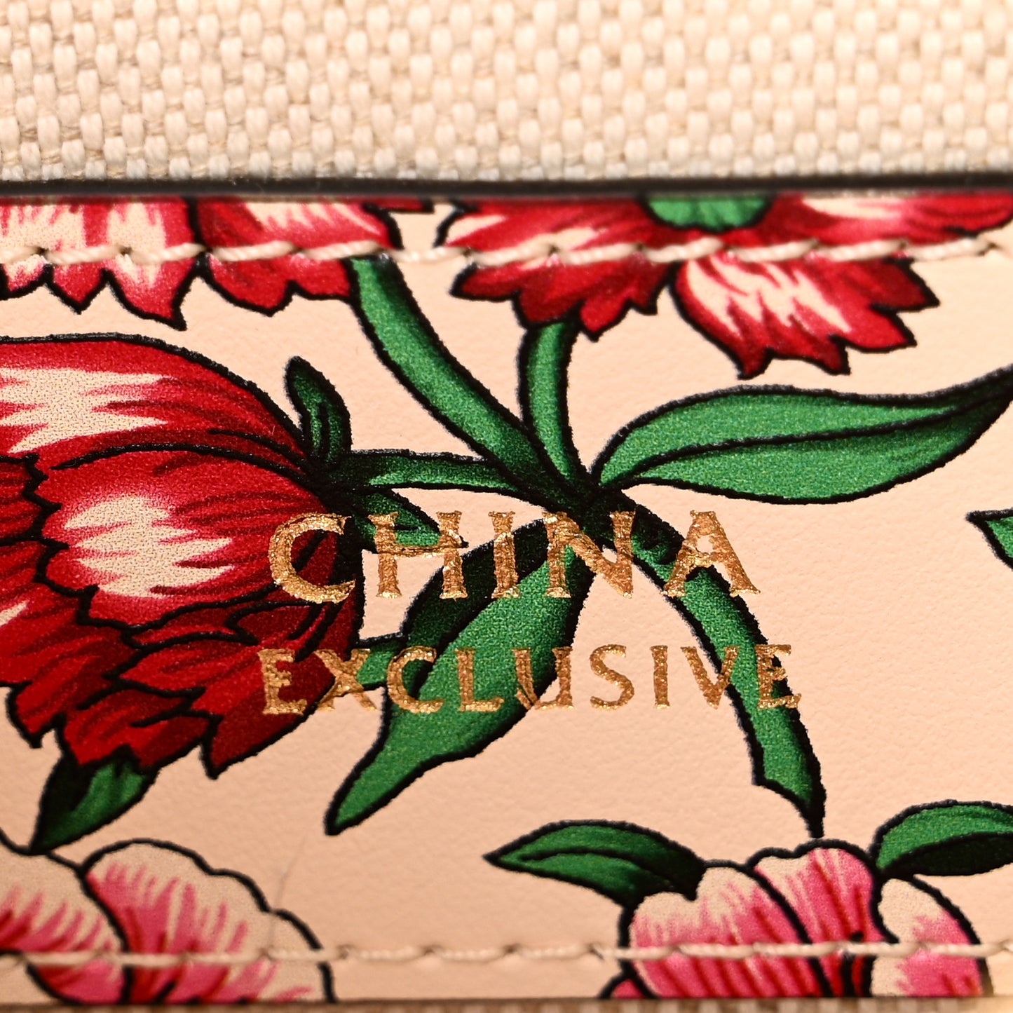 Calfskin Matelasse Diagonal Brit Roses Print Mini Interlocking G Heart Shoulder Bag  White Multicolor