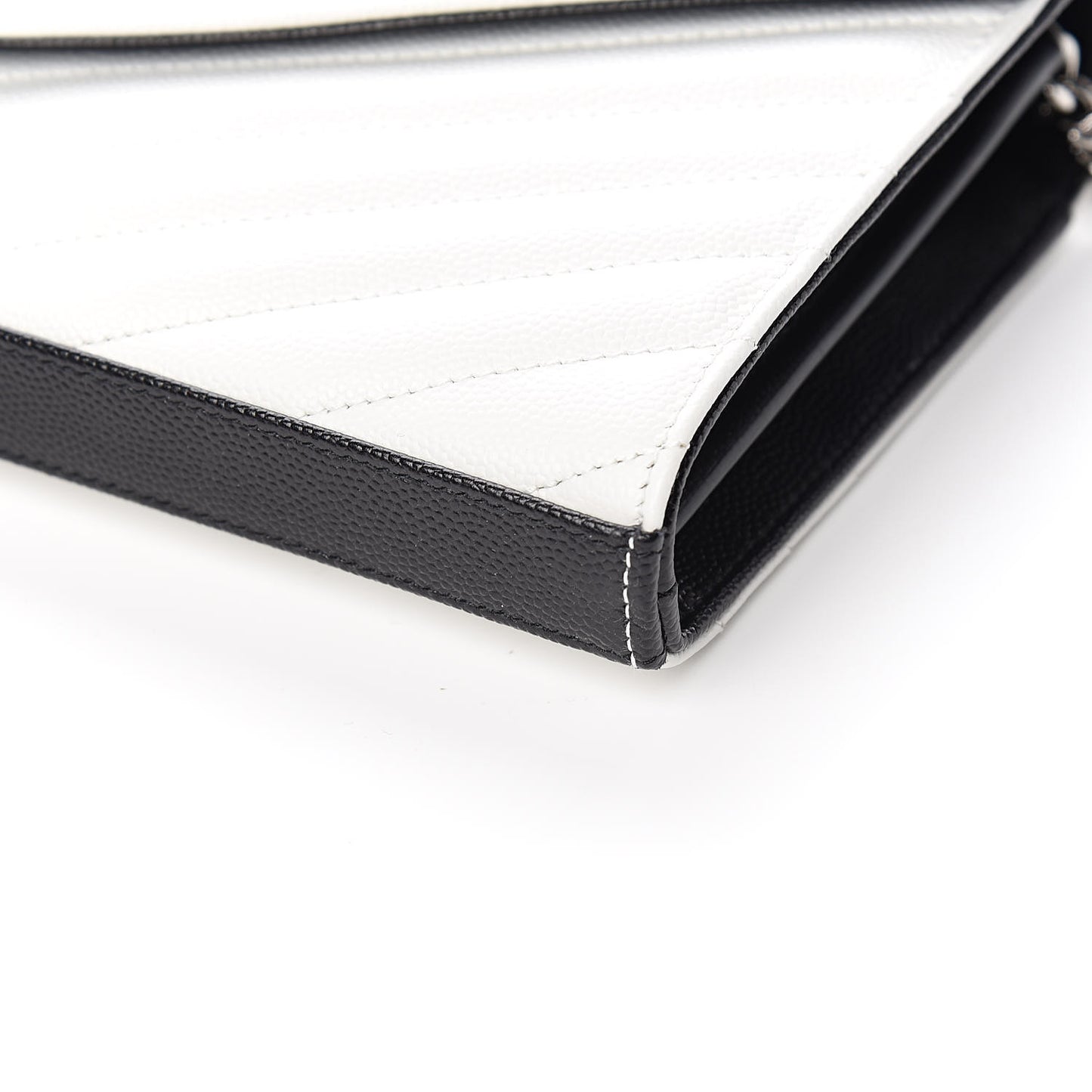 Grain De Poudre Matelasse Bi-Color Chevron Monogram Chain Wallet White Black