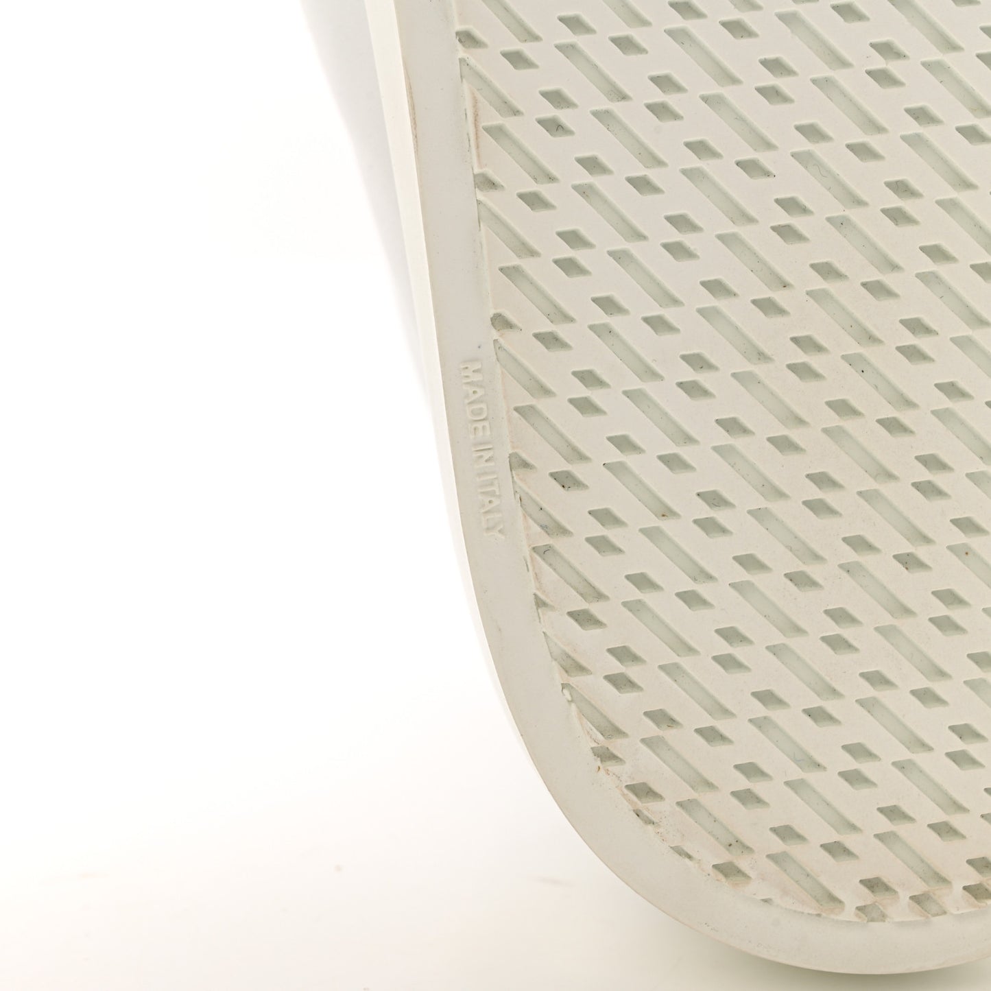 Calfskin Daydream Sneakers 40 White
