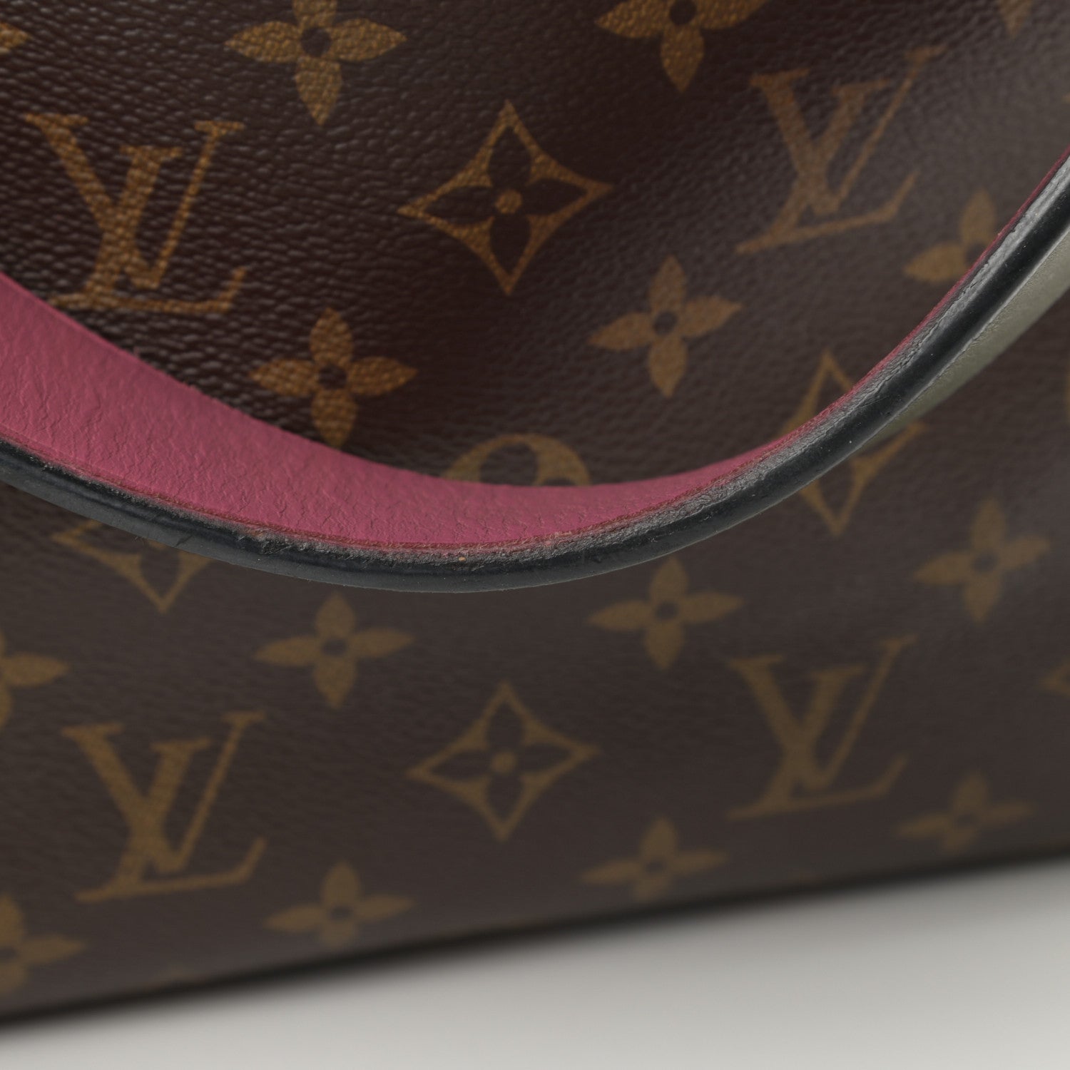 Louis Vuitton Monogram Tuileries Besace Kaki 15 of 16