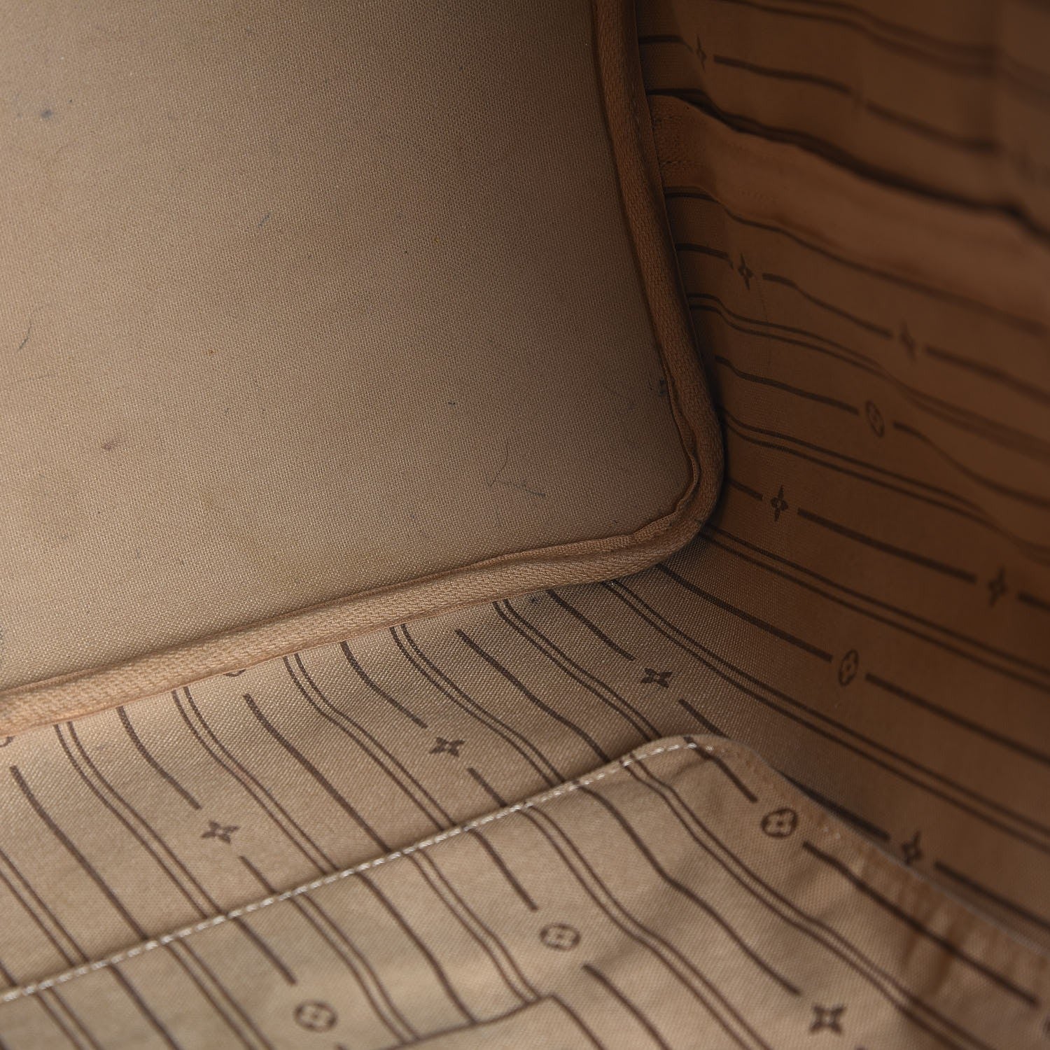 Louis Vuitton Monogram Neverfull GM 13 of 14