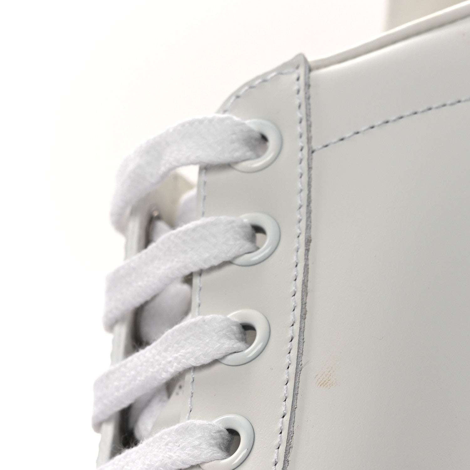 Gucci Calfskin Interlocking G Perforated Womens Ace Sneakers 38.5 White Grey Sky 11 of 13