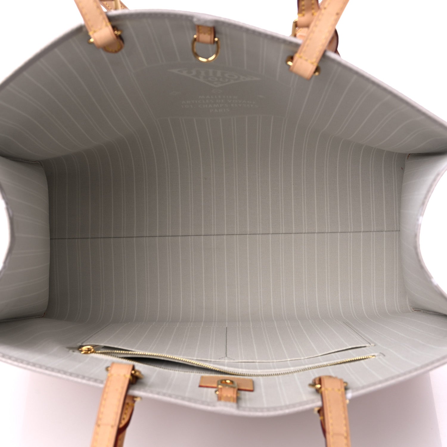 Louis Vuitton Monogram Giant By The Pool OnTheGo GM Brume 5 of 11