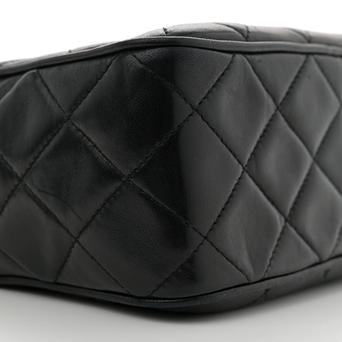 Lambskin Quilted Small Diamond CC Camera Case Black