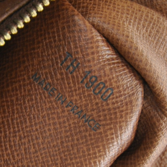 Monogram Nil 28