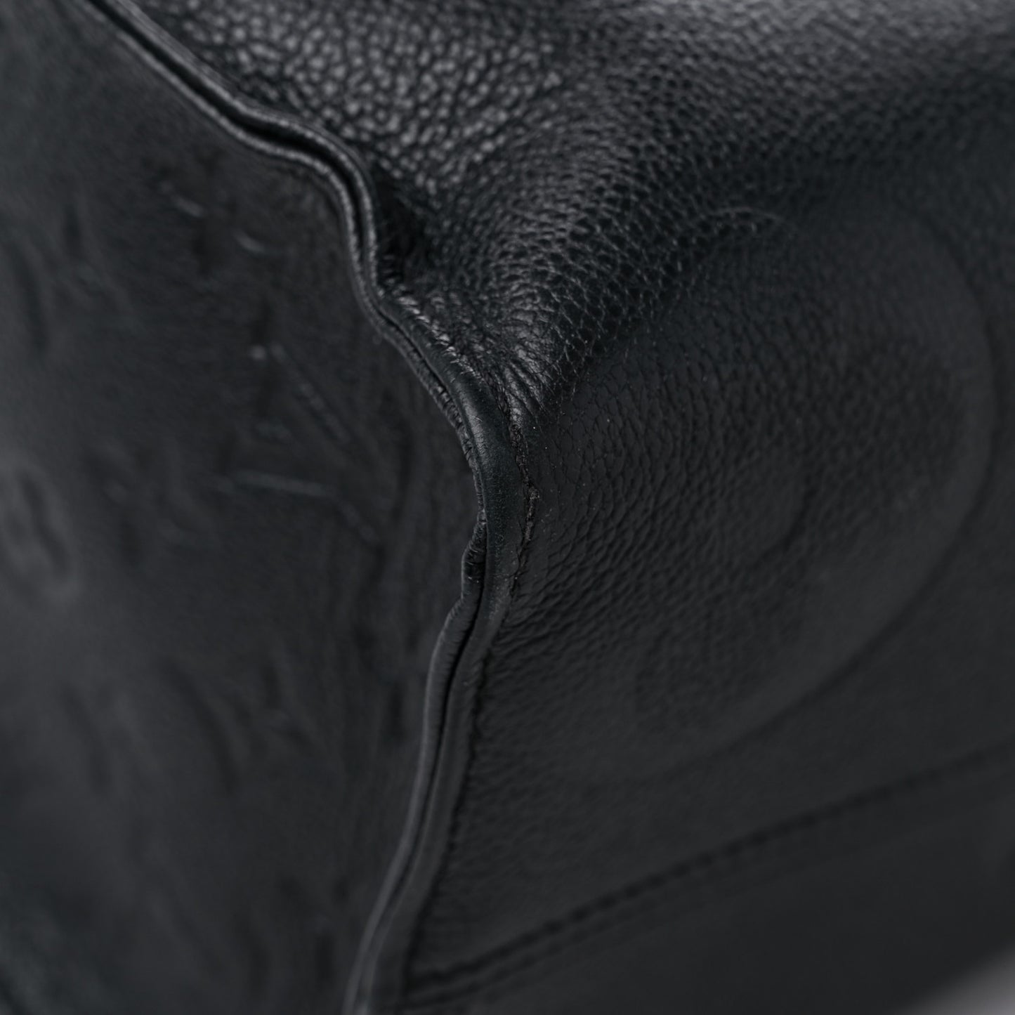 Empreinte Monogram Giant Onthego MM Black