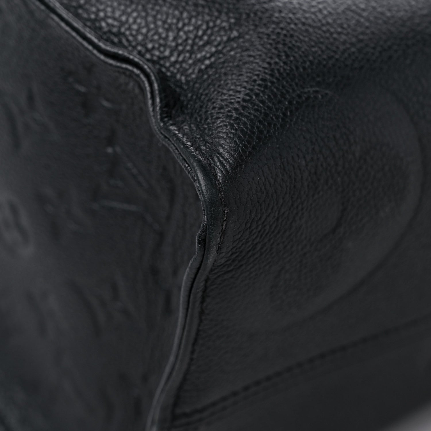Louis Vuitton Empreinte Monogram Giant Onthego MM Black 8 of 14