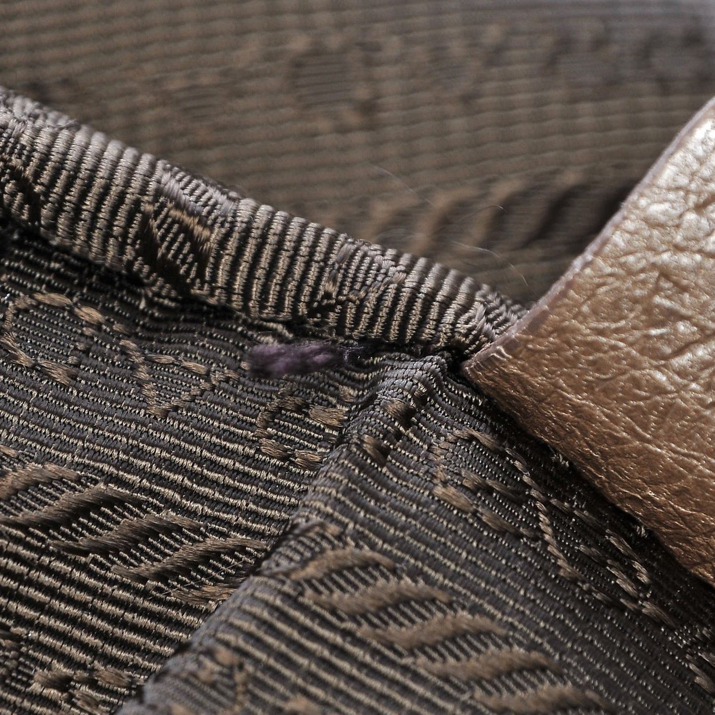Metallic Vitello Daino Bauletto Gold