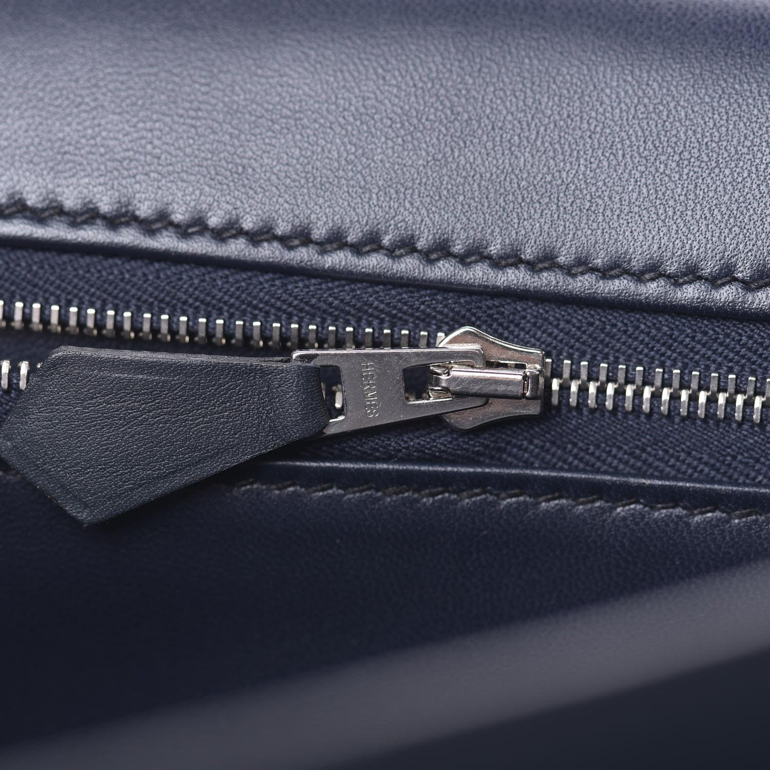 Hermes Veau Sombrero Constance Cartable 29 Bleu Obscur 19 of 30