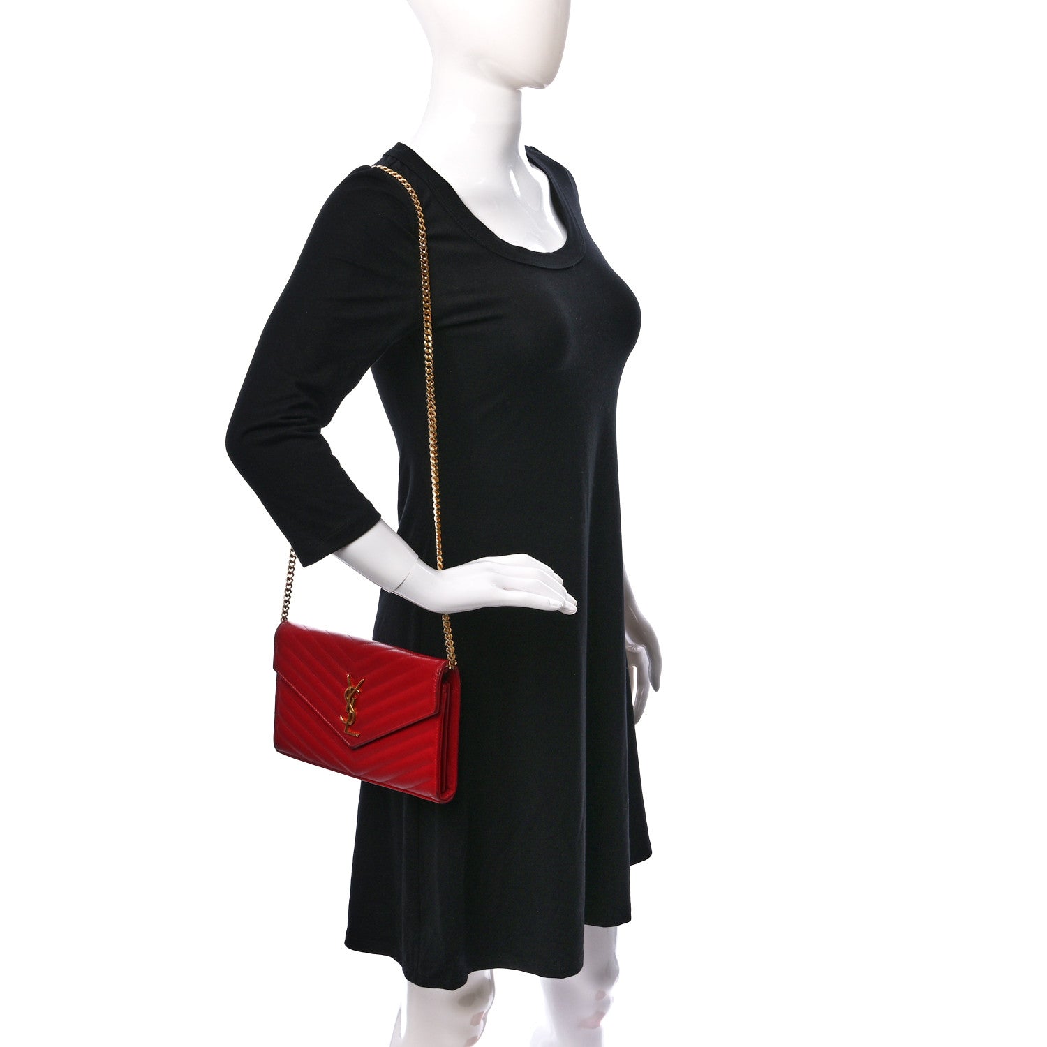 Saint Laurent Grain De Poudre Matelasse Chevron Monogram Chain Wallet Rouge Eros 2 of 14