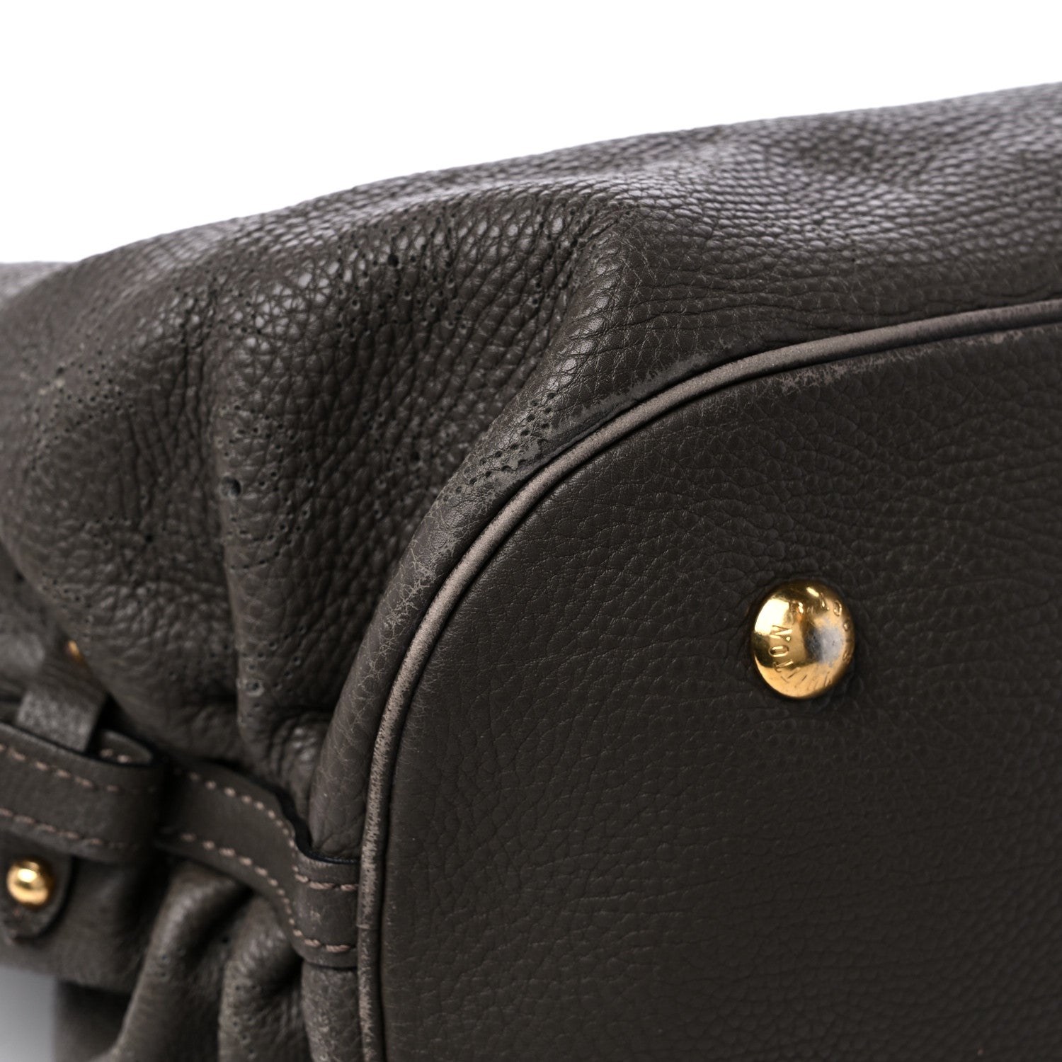 Louis Vuitton Mahina L Elephant Gris 9 of 16