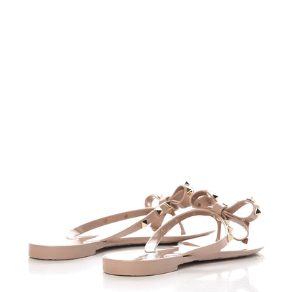Valentino Garavani PVC Jelly Rockstud Bow Thong Sandals 39 Poudre 4 of 9
