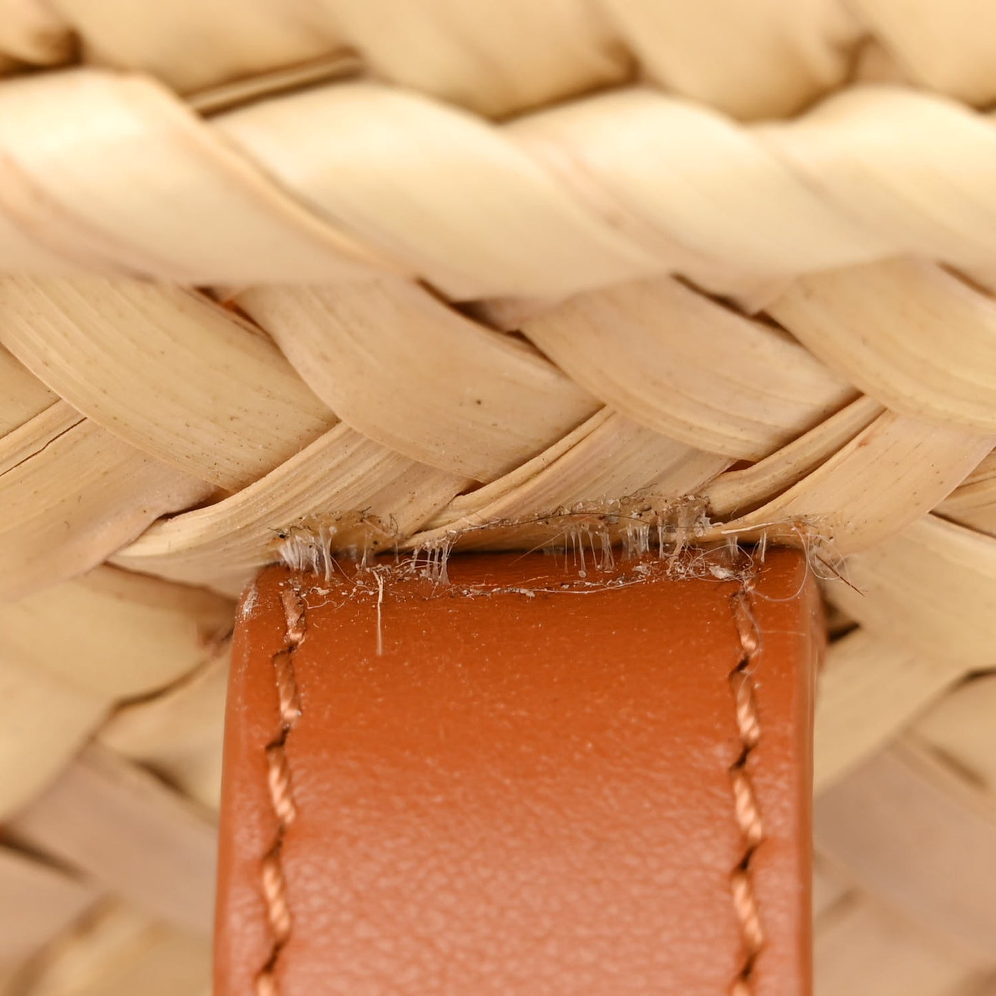 Raffia Smooth Calfskin Medium Sense Basket Caramel