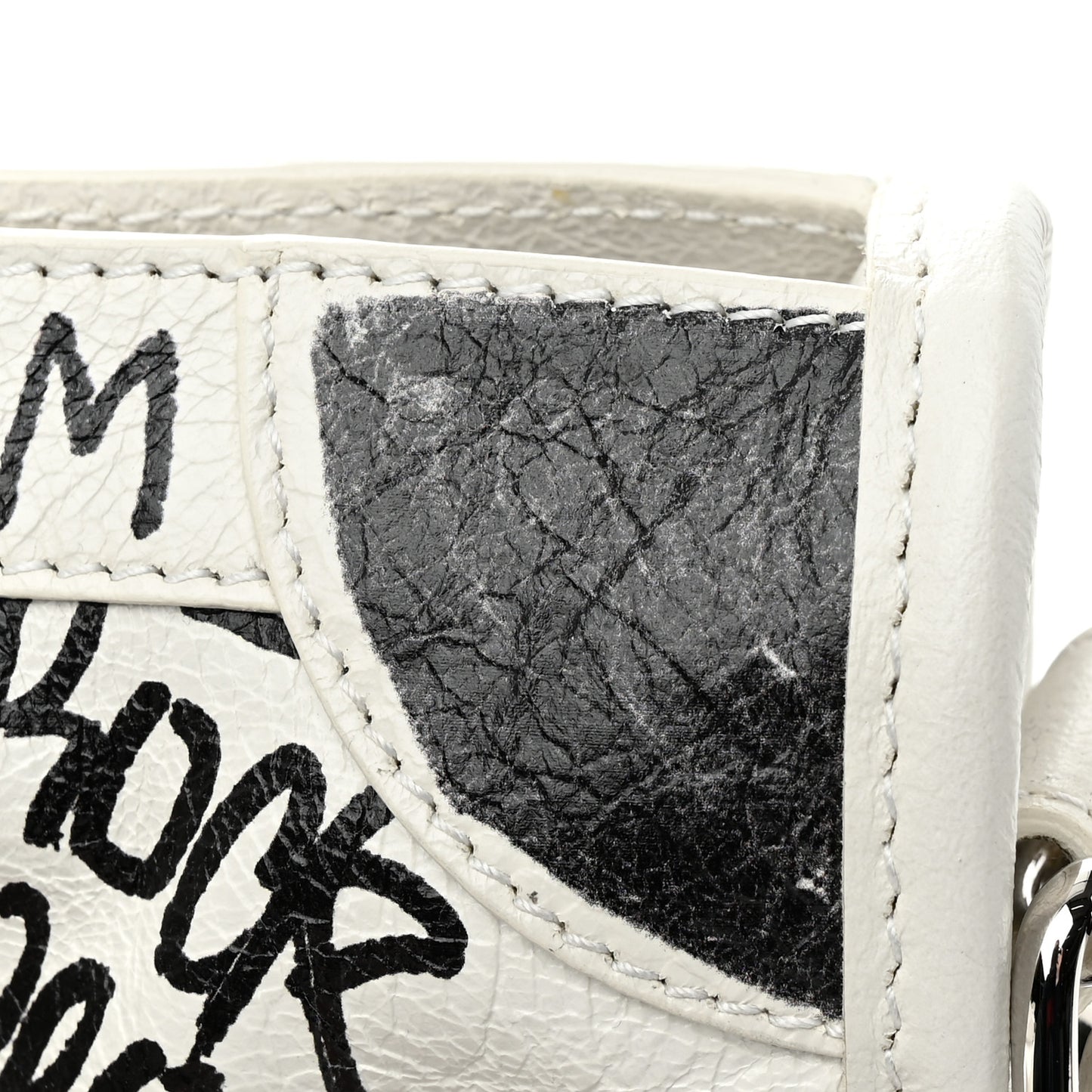 Agneau Graffiti All Over Classic Silver Hardware S City White Black