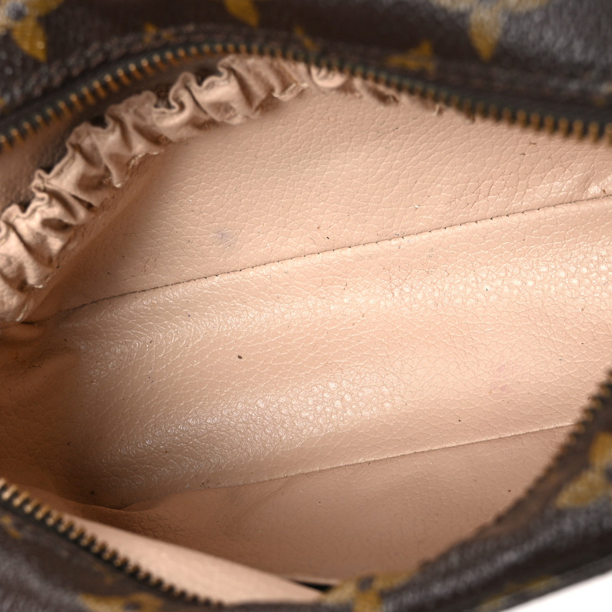 Louis Vuitton Monogram Trousse Toilette 19 5 of 7