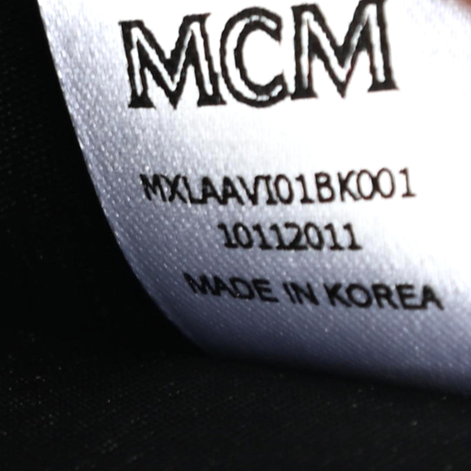 MCM Visetos Large Zip Around Wallet Black 7 of 8