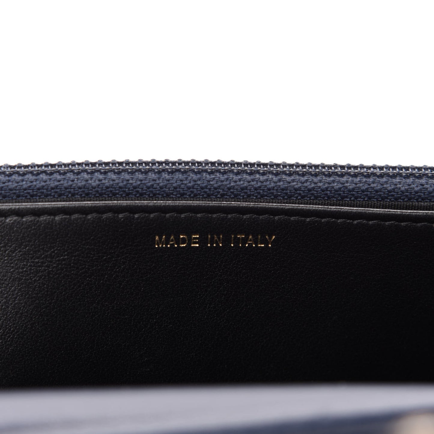 Caviar Quilted CC Filigree Wallet On Chain WOC Navy