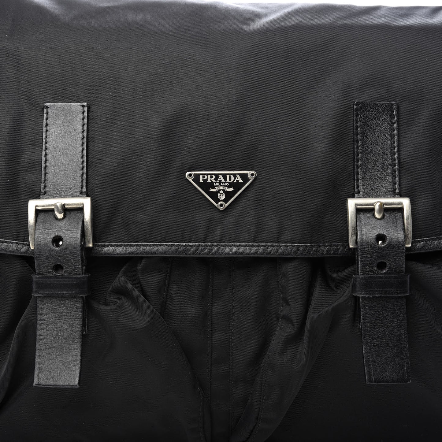 Nylon Vela Messenger Bag Black