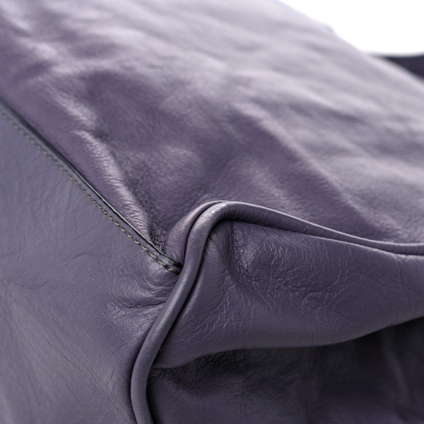 Soft Buffalo Oversized Alexa Grape
