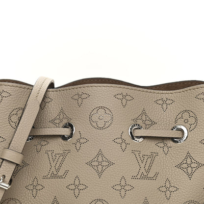 Louis Vuitton Mahina Bella Galet 6 of 9