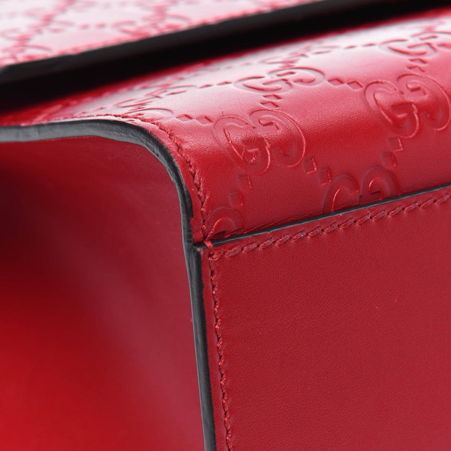 Guccissima Medium Padlock Shoulder Bag Hibiscus Red
