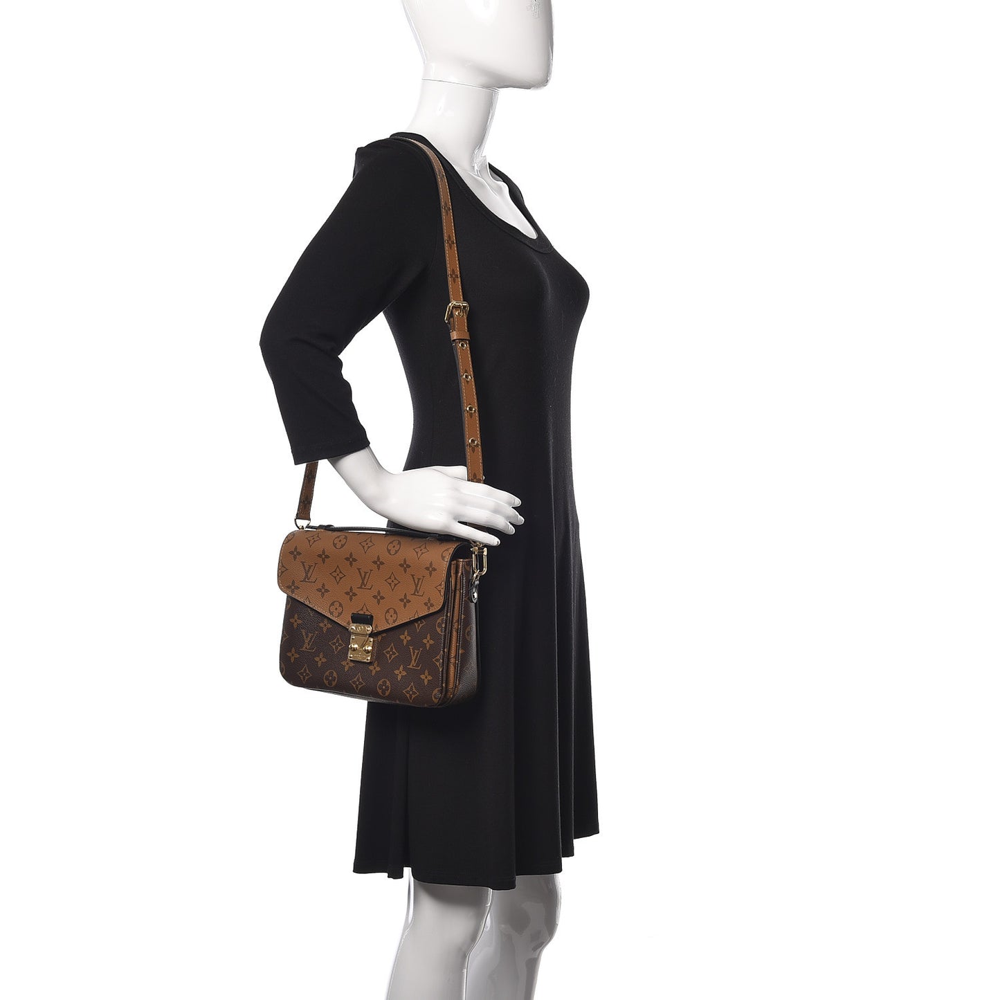 Reverse Monogram Pochette Metis