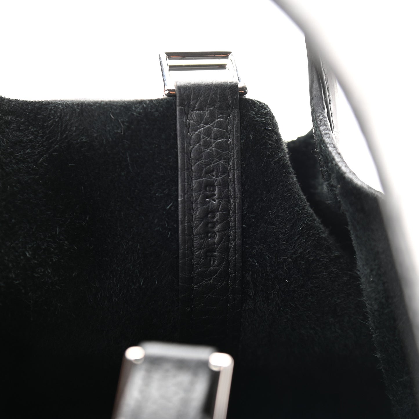 Taurillon Clemence Matte Alligator Picotin Lock Touch 18 PM Black