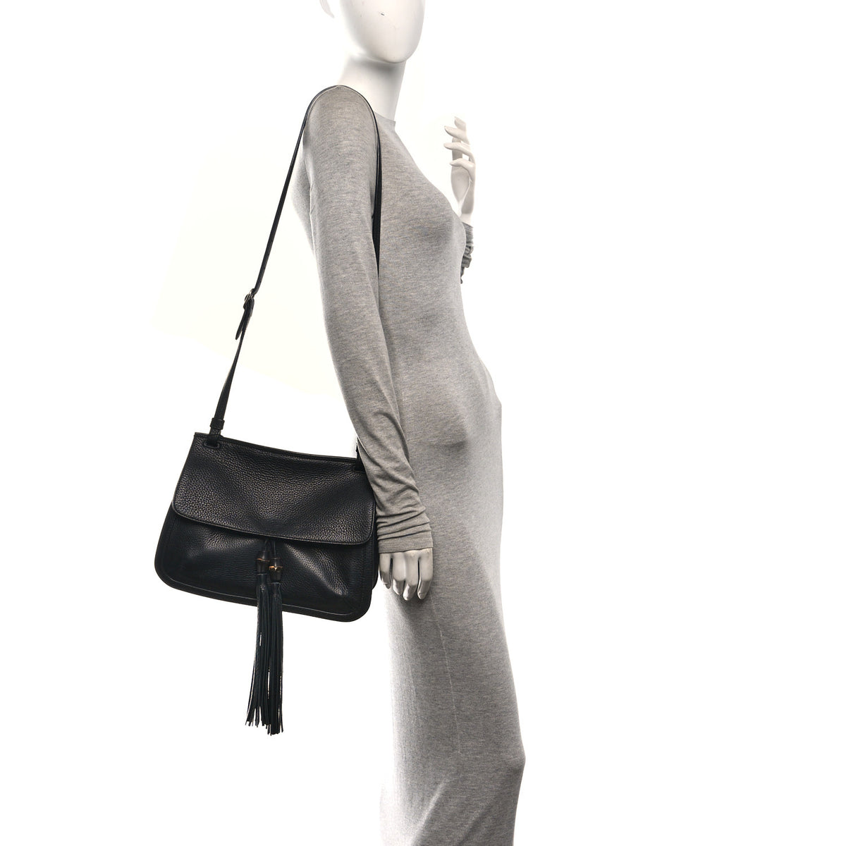 Pebbled Calfskin Medium Bamboo Daily Flap Shoulder Bag Black