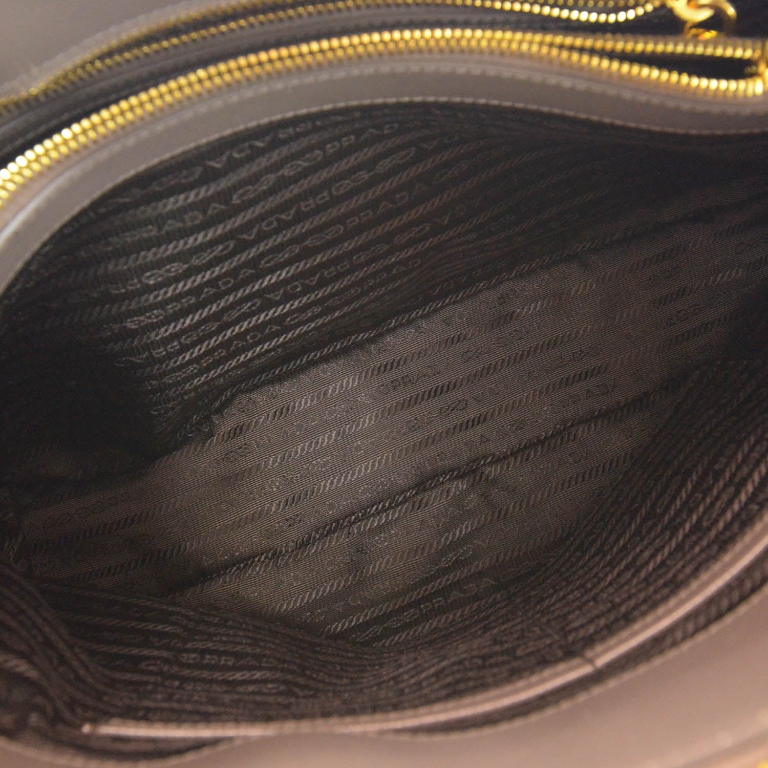 Prada Saffiano Vernice Tote Argilla 8 of 10