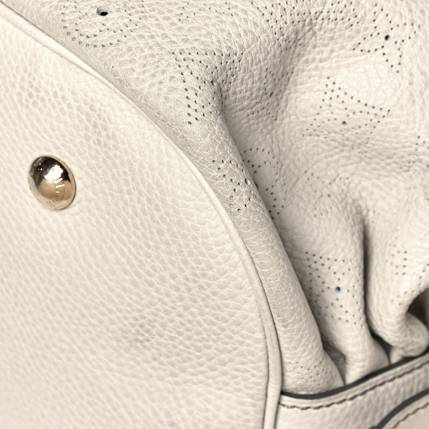 Louis Vuitton Mahina XL Ivory 9 of 12