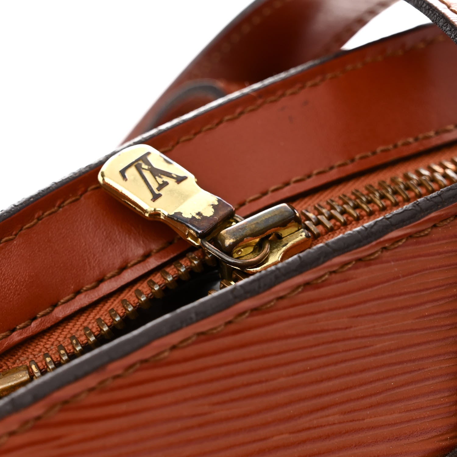Louis Vuitton Epi Saint Jacques Long Straps PM Kenyan Fawn 11 of 12