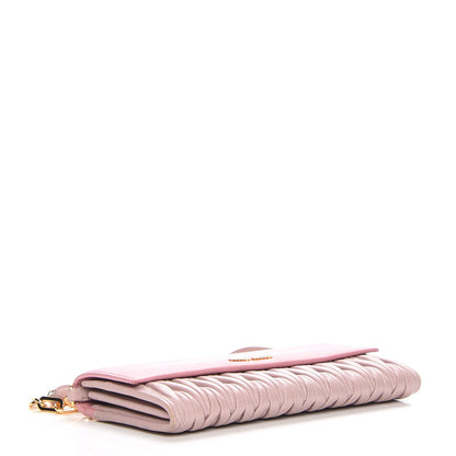 Miu Miu Nappa Matelasse Bi-Color Wallet On Chain Rosa Mughetto 4 of 8