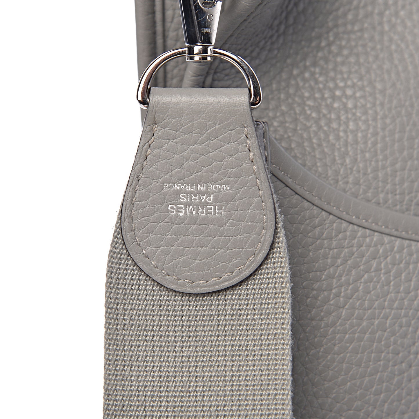 Taurillon Clemence Evelyne III GM Gris Mouette