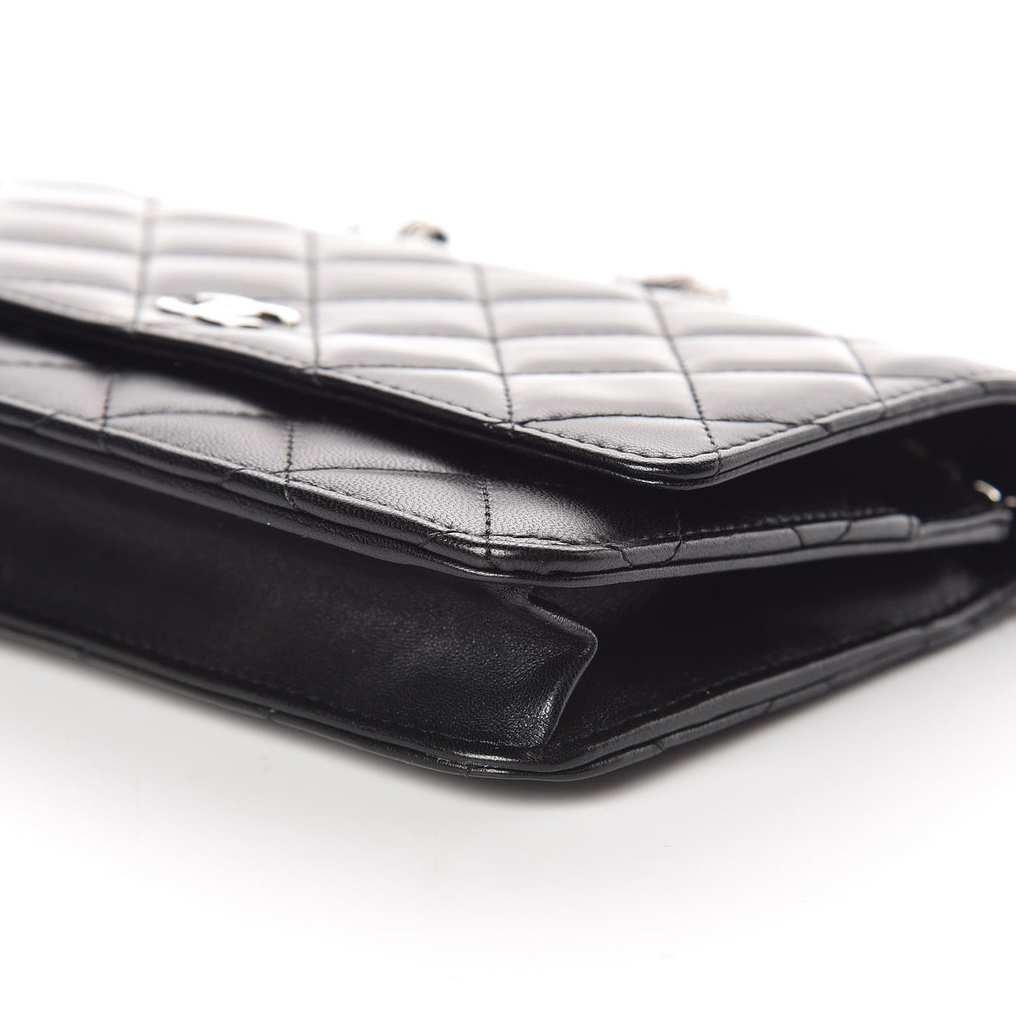 Lambskin Quilted Wallet On Chain WOC Black