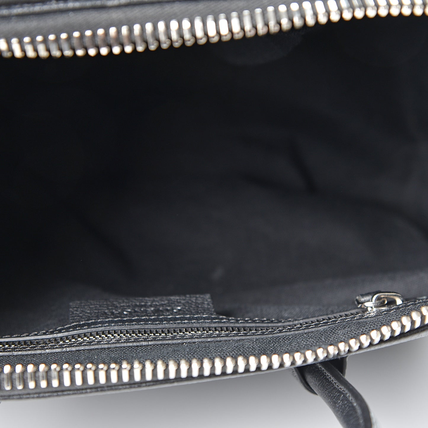 Sugar Goatskin Medium Antigona Black
