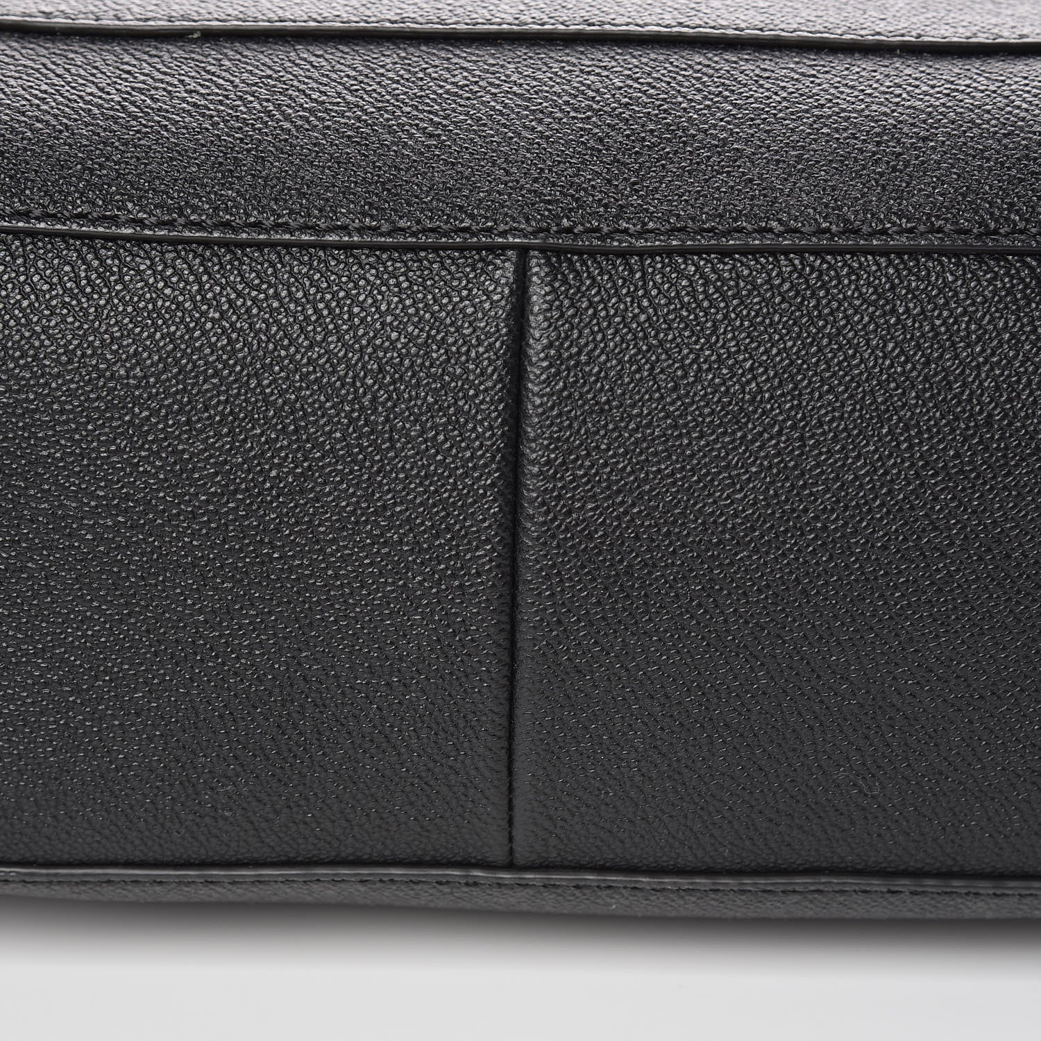 Burberry Grainy Calfskin Small Elmstone Hobo Black 10 of 10