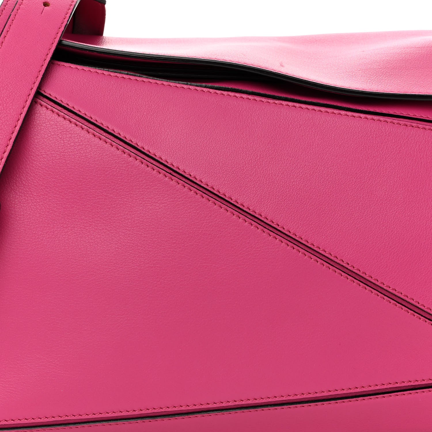 Loewe Calfskin Medium Puzzle Bag Fuchsia 7 of 11