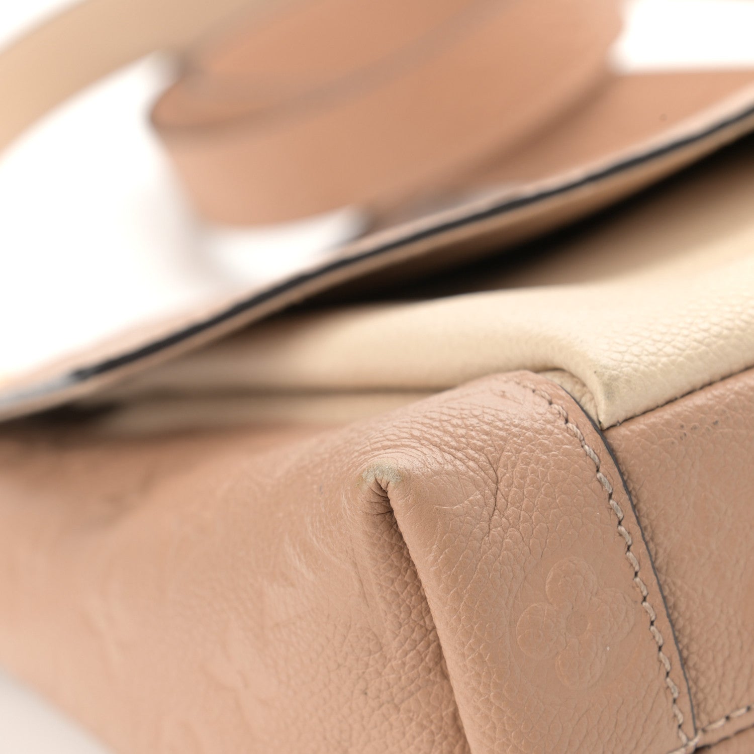 Louis Vuitton Empreinte Blanche MM Papyrus Creme 9 of 21