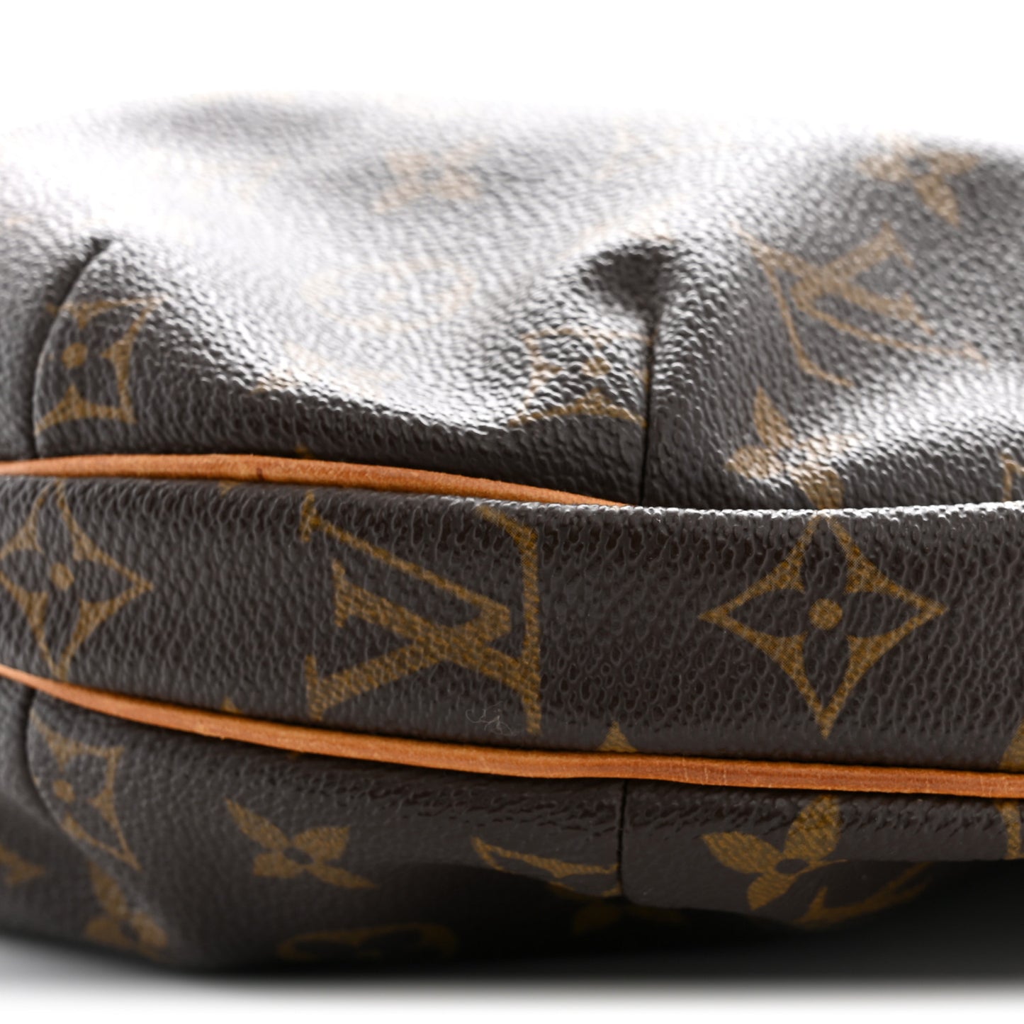 Monogram Croissant MM