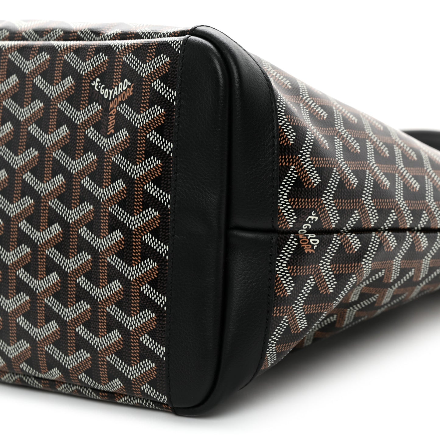Goyardine Artois MM Black