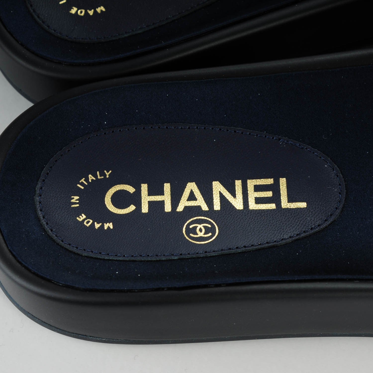 Chanel Lambskin Canvas Chain Flat Sandals 38 Navy 5 of 7