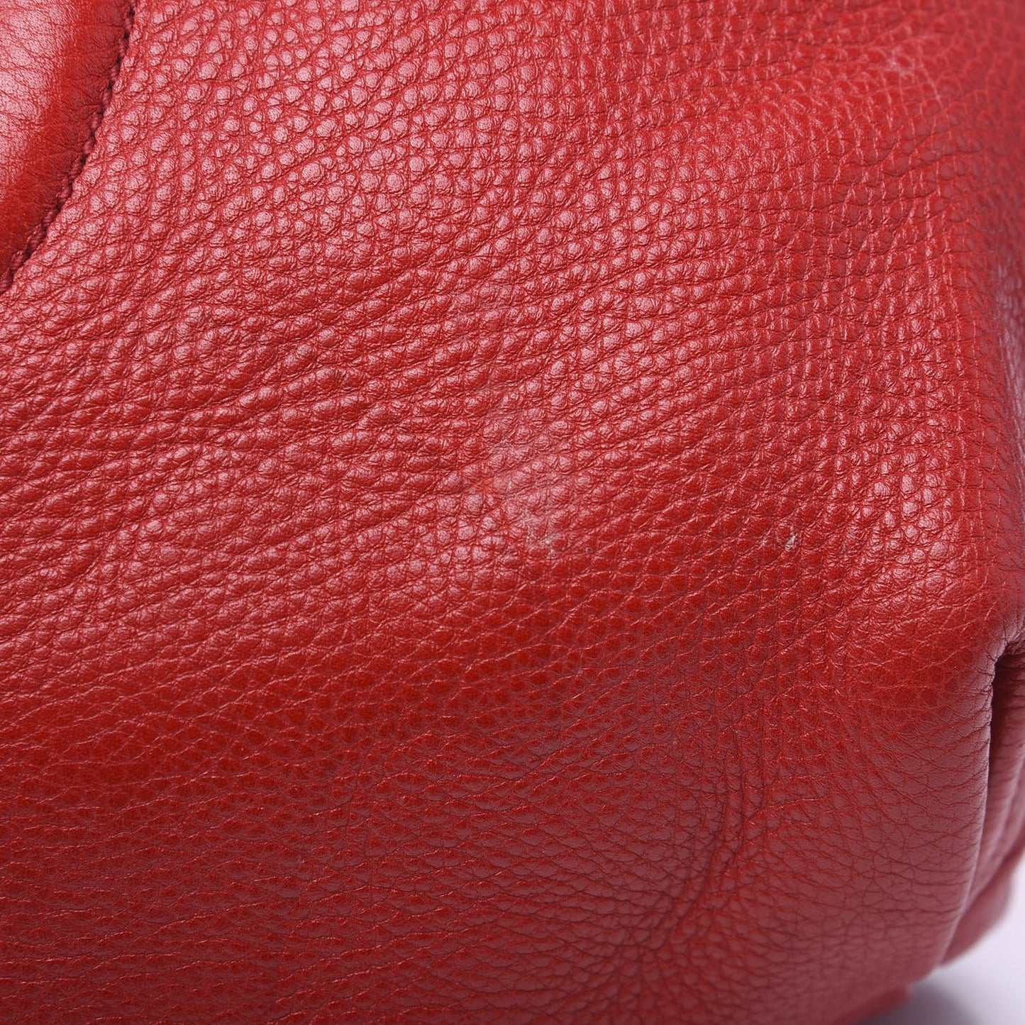Pebbled Calfskin Large Soho Hobo Red