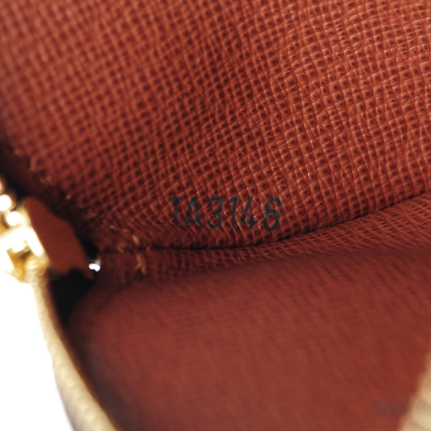 Louis Vuitton Monogram Round Coin Purse 7 of 7