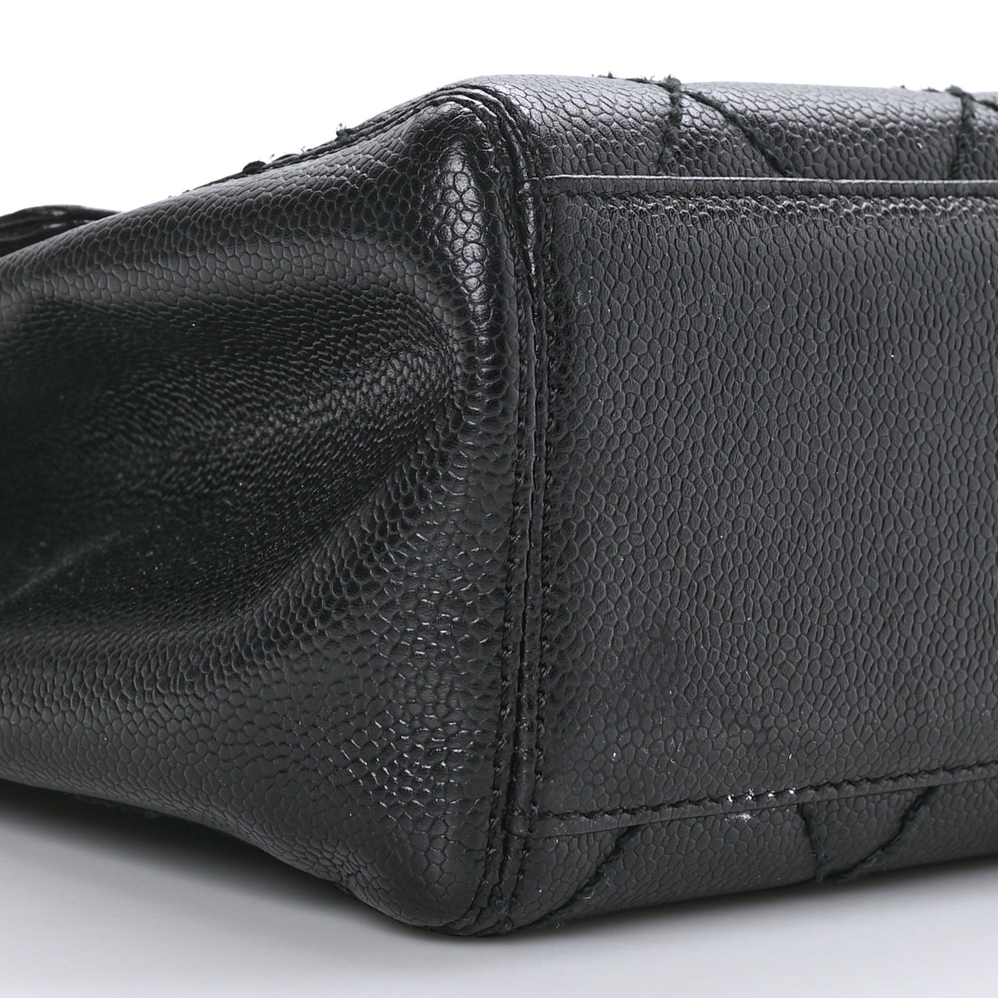 Caviar Quilted Jumbo Single Flap Bag Black