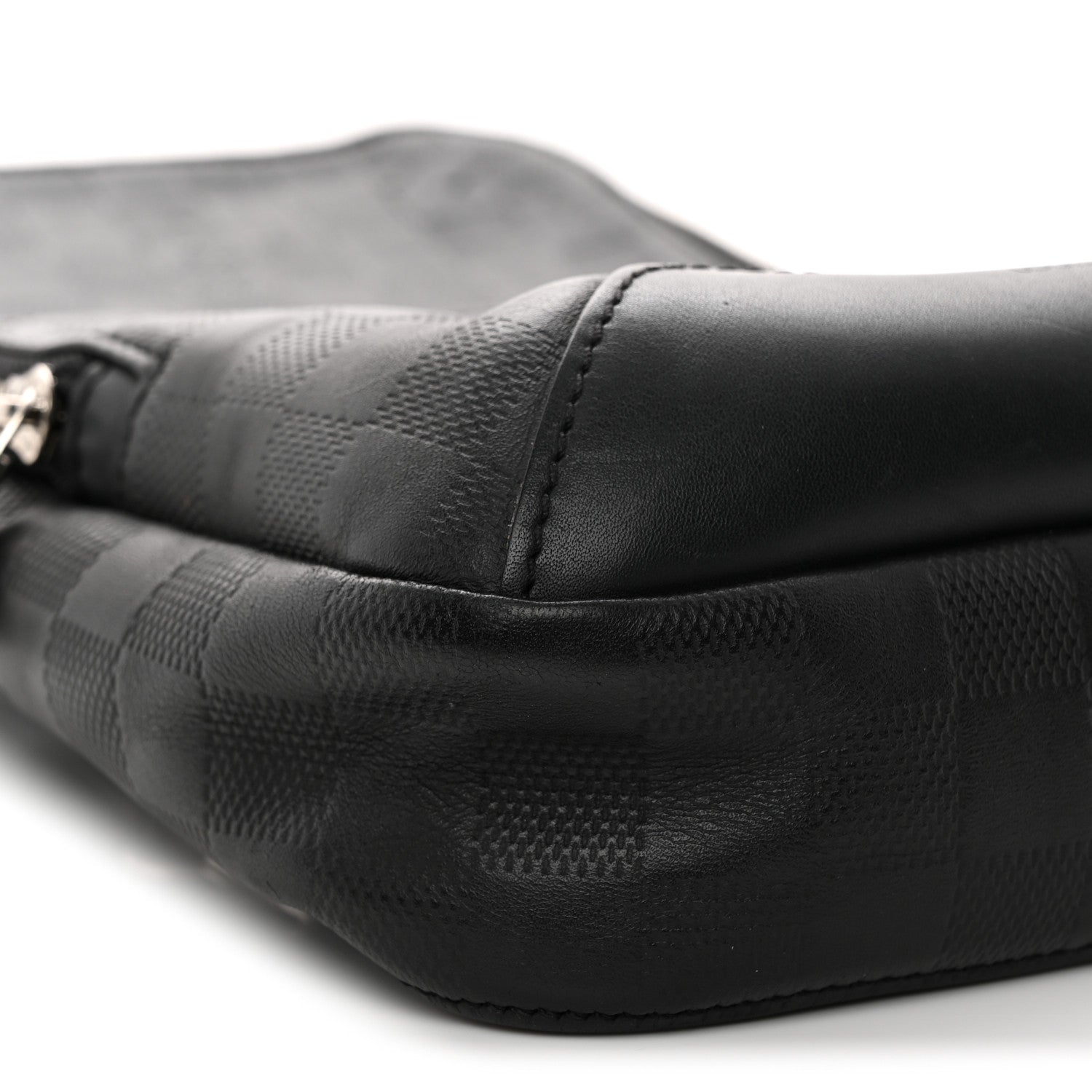 Louis Vuitton Damier Infini Avenue Sling Bag Onyx 8 of 9