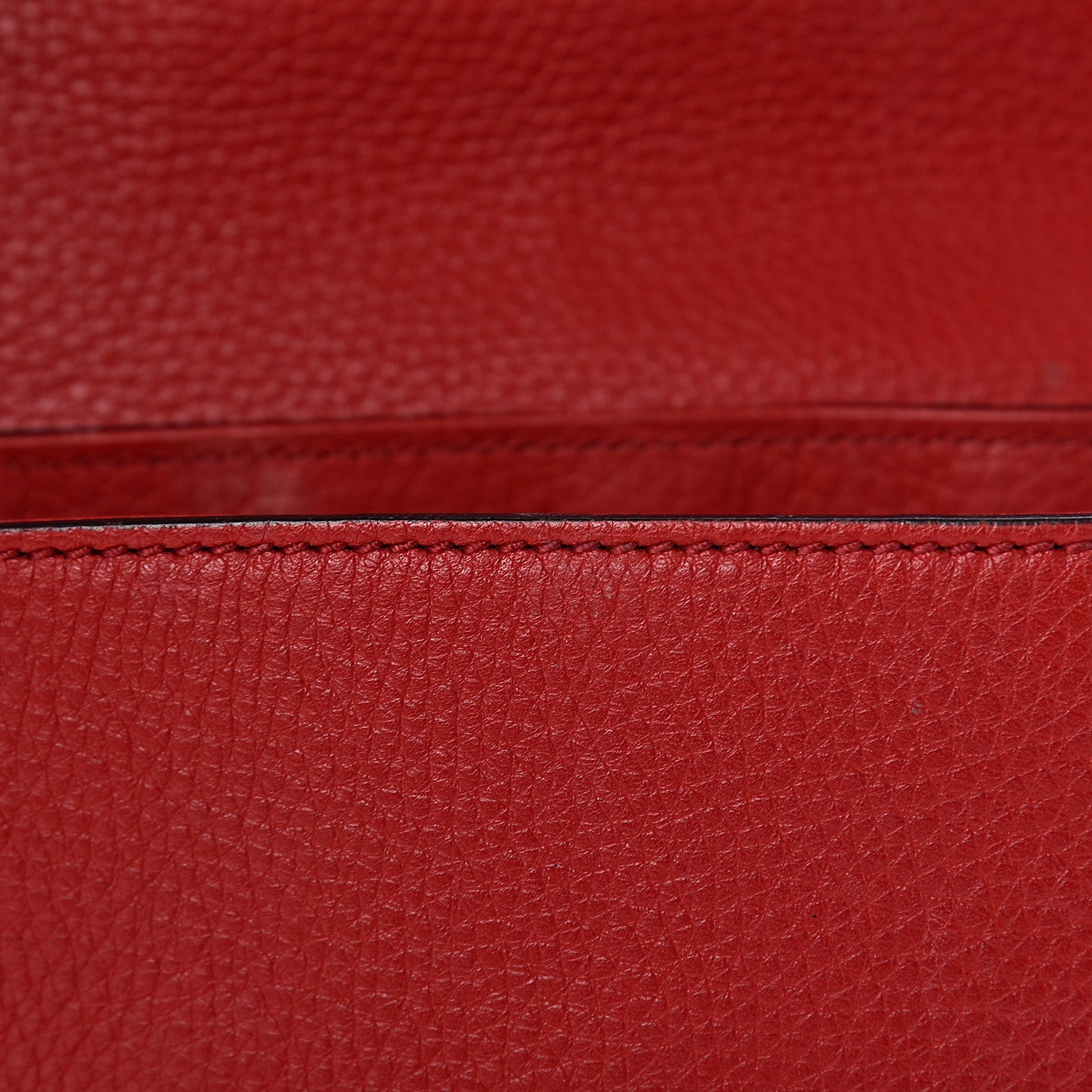 Gucci Pebbled Calfskin Medium Soho Flap Crossbody Tabasco Red 15 of 24